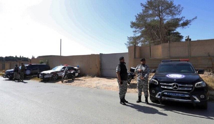 ليبيا.. اشتباكات بالأسلحة الثقيلة في مدينة الزاوية
