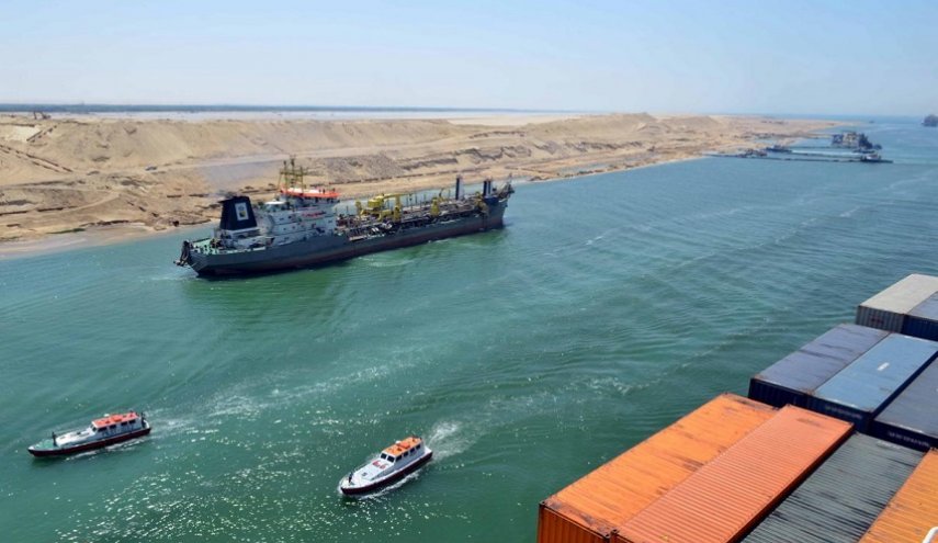 مصر تتوقع وصول إيرادات قناة السويس إلى 7 مليارات دولار بنهاية العام