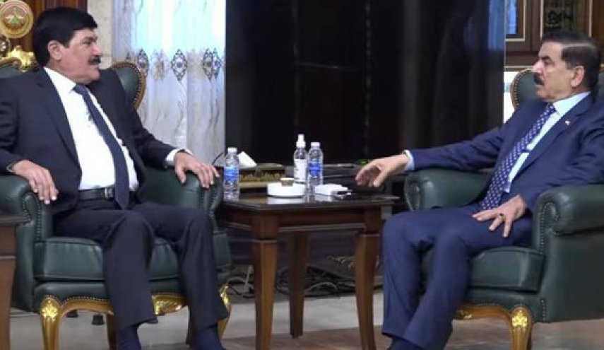 وزير الدفاع العراقي يبحث مع سفير سوريا تطوير التعاون الأمني