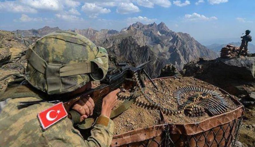 تركيا تعلن مقتل 3 من جنودها بعملية 