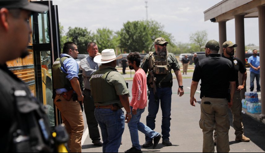 الإعلام الأمريكي يكشف تفاصيل حول مطلق النار في تكساس..أطلق النار على جدته وقتلها
