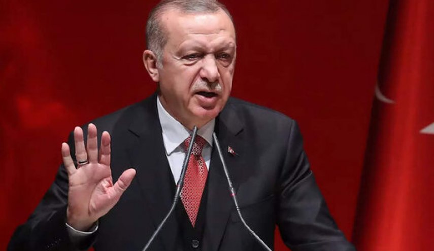 مخالفان اردوغان از او به دلیل توهین‌هایش شکایت کردند