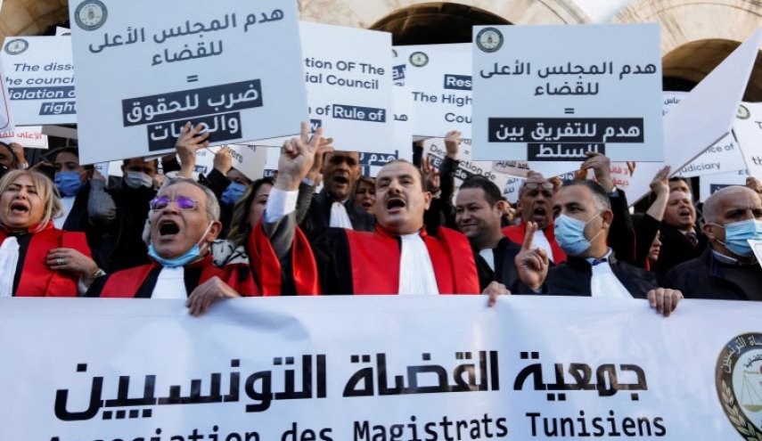 تجمع پنج حزب تونسی علیه رئیس جمهور