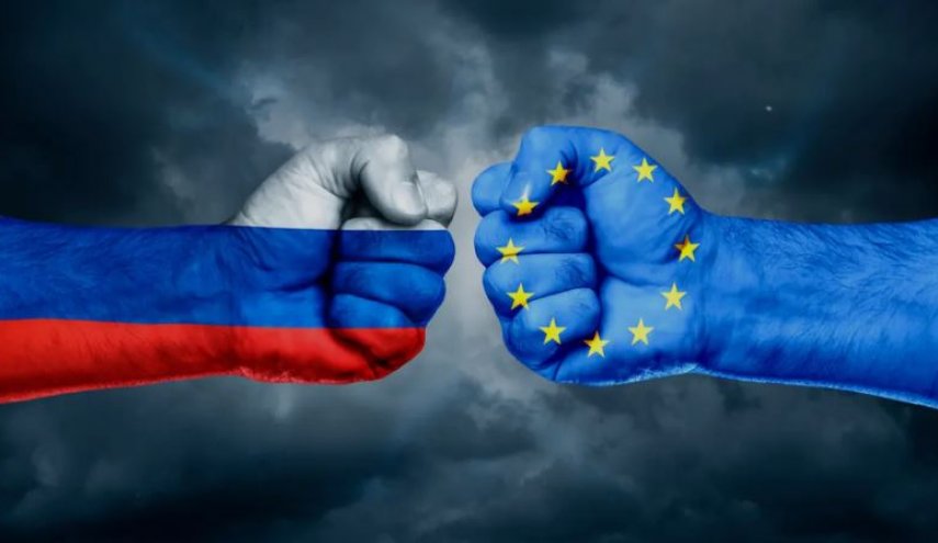 بولندا: الإتحاد يعمل على صياغة حزمة سابعة من العقوبات ضد روسيا