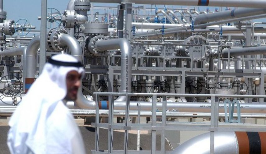 فرانسه سرگرم مذاکراه با امارات برای جایگزینی نفت روسیه
