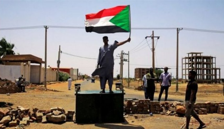 مذاکرات برای پایان بحران سودان در حالی آغاز شد که گروه‌های ضد کودتا آن را تحریم کردند