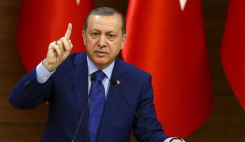 أردوغان يحذر اليونان ويدعوها للتخلي عن تسليح الجزر
