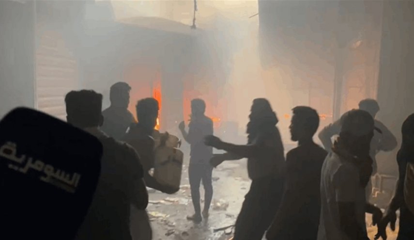 اندلاع حريق ضخم داخل سوق في بغداد