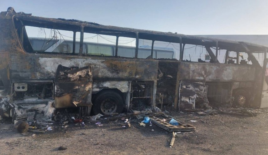 حريق حافلة كانت تقل أكثر من 20 معلما ومعلمة في السعودية 