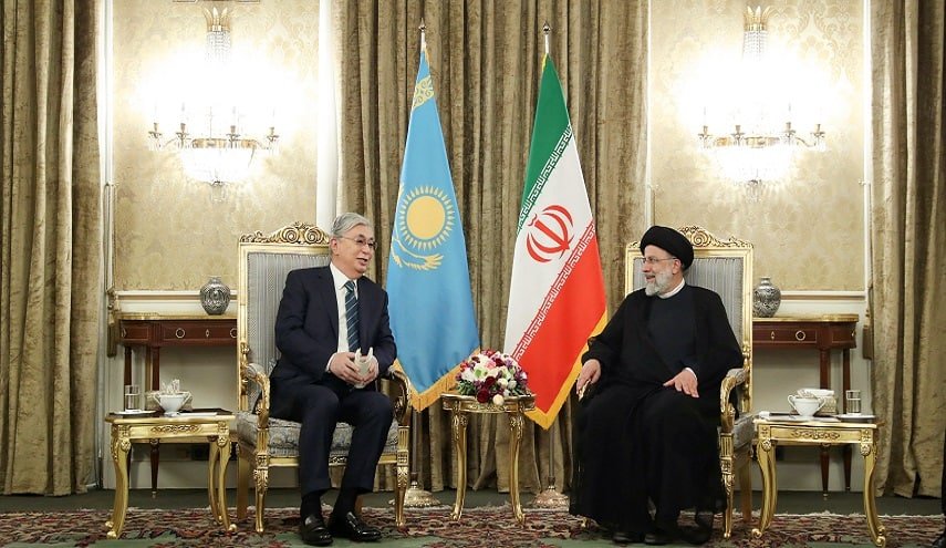 ماذا دار في القمة التي جمعت الرئيسين الإيراني والكازاخستاني؟