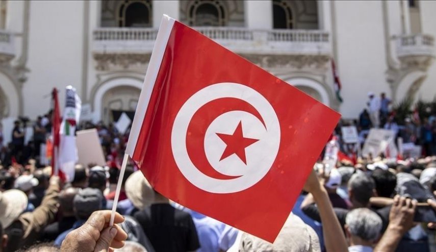 تونس..حقوقيون يكوّنون لجنة للدفاع عن استقلالية القضاء في البلاد
