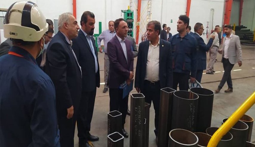 وفد تجاري اقتصادي عراقي يزور المنشآت الصناعية في ايلام الايرانية