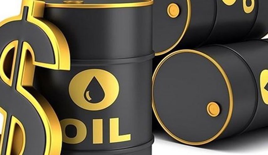 کاهش بهای جهانی نفت همزمان با درخواست بایدن برای کاستن از هزینه سوخت آمریکا