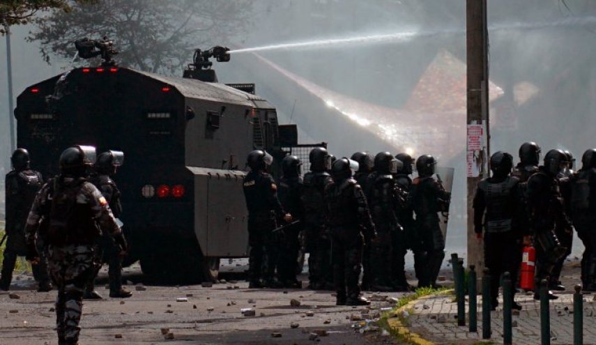 الإكوادور.. مقتل وإصابة اكثر من 90 شخصا في اشتباكات بين الشرطة والمحتجين