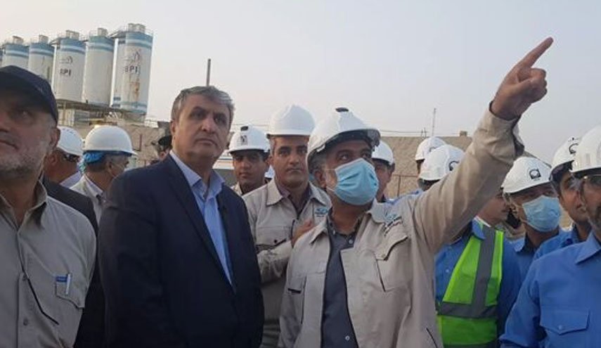 اسلامی از نیروگاه اتمی بوشهر بازدید کرد