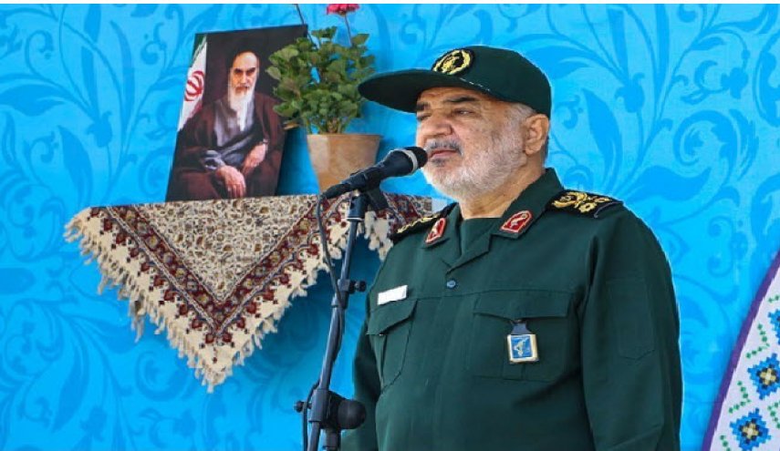 سردار سلامی: رژیم صهیونیستی قادر به دفاع از خود نیست/ دشمنان در حال عقب نشینی هستند