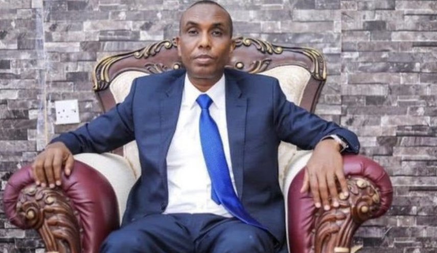 رئيس الحكومة الصومالية الجديد يتسلم مهامه رسميا
