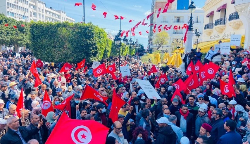 خبراء: 'دستور تونس الجديد' تغيب عنه الرؤية الاقتصادية