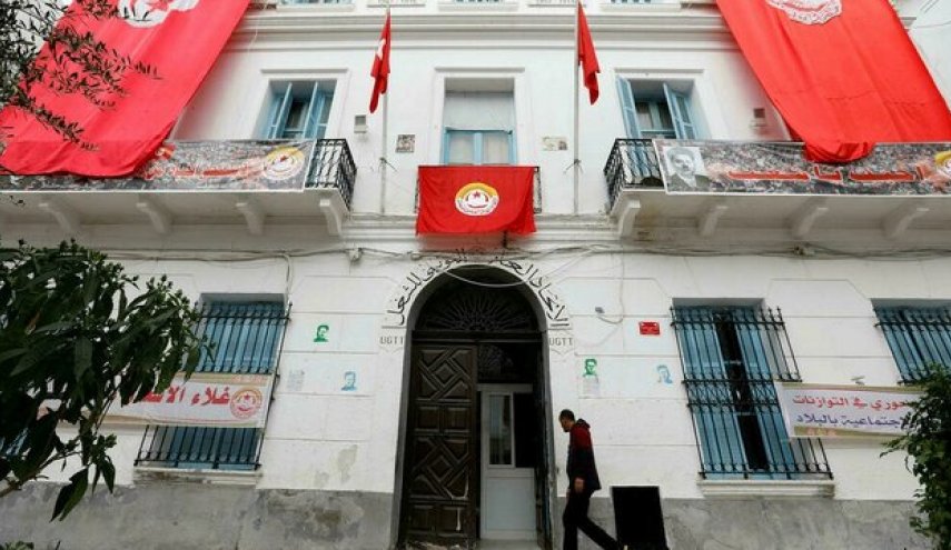 اتحادیه مشاغل تونس: اختیارات گسترده رئیس جمهور، دموکراسی را تهدید می‌کند