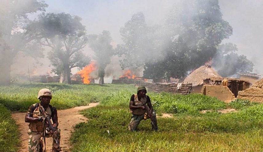 نيجيريا.. مقتل 30 جندياً في كمين نصبه إرهابيون 