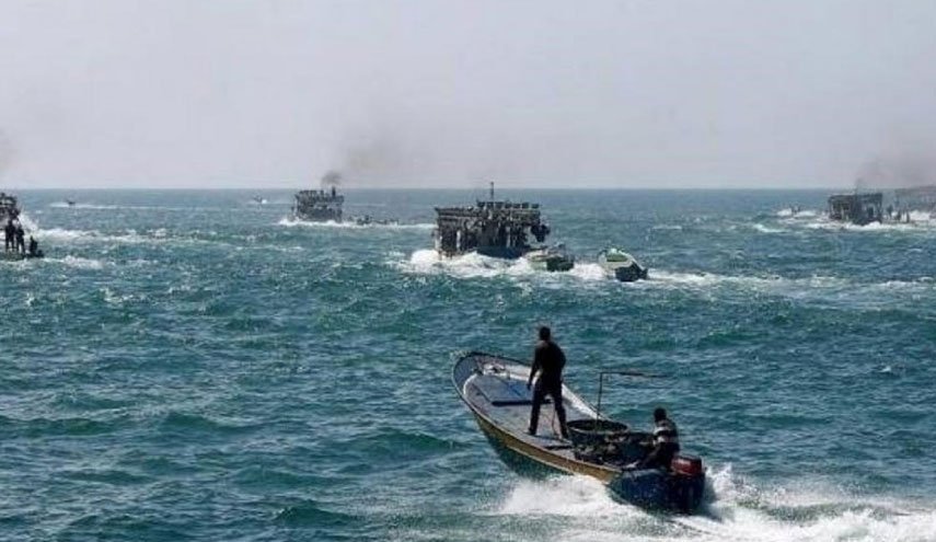 بحرية الاحتلال تطلق الرصاص تجاه الصيادين شمال غزة