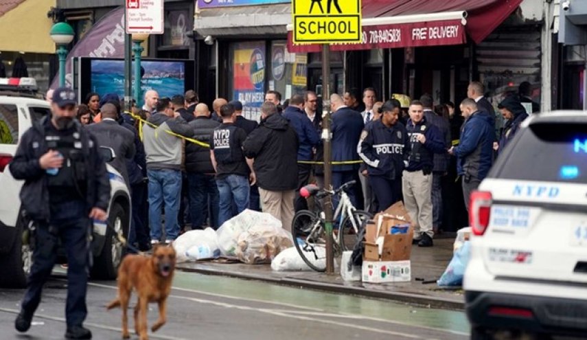 روزهای خونین در نیویورک با 14 تیراندازی جداگانه در یک روز / 3 نفر کشته و 21 تن زخمی شدند