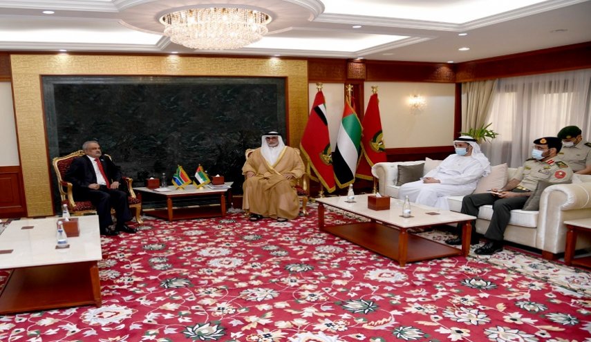 الإمارات وجنوب أفريقيا تبحثان تعزيز التعاون الدفاعي بين البلدين