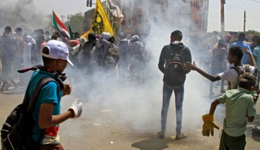 مواقع التواصل السودانية تواكب رفض الشارع لحكم العسكر