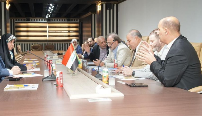 رئيسة غرفة تجارة اهواز تحث على تنفيذ الاتفاقيات التجارية مع العراق