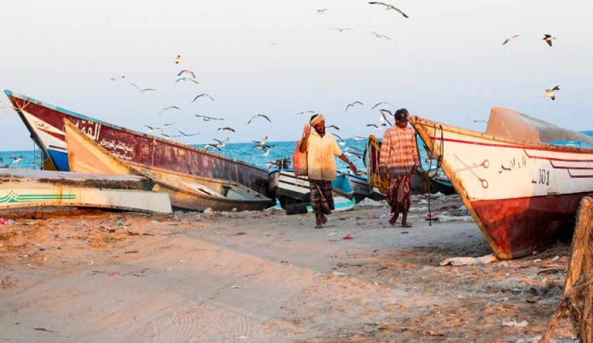 الإفراج عن 96 صيادا يمنيا احتجزتهم السلطات الإريترية