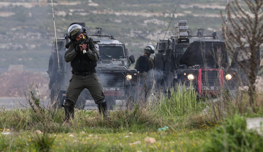الاحتلال يهاجم وقفة منددة بالاستيطان شرق الخليل