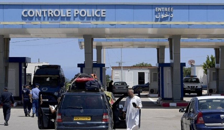 بعد إغلاق لأكثر من عامين.. إعادة فتح الحدود البرية التونسية الجزائرية