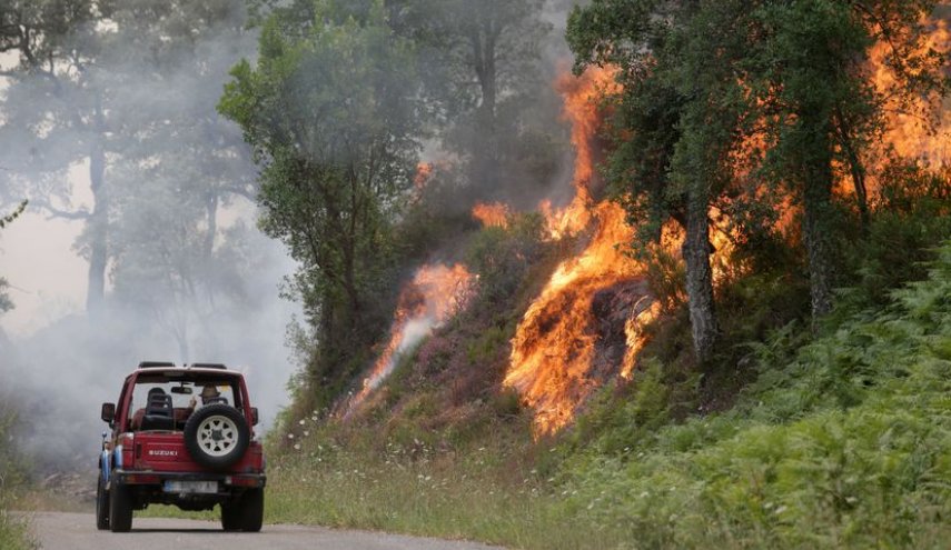 إسبانيا.. أكثر من 30 حريق غابات نشط في مناطق مختلفة 