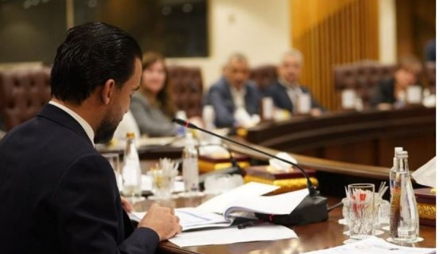 جلسه مهم رئیس پارلمان عراق با روسای فراکسیون‌ها
