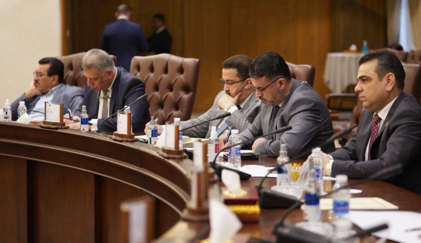 اعلان نتائج اجتماع رئاسة البرلمان العراقي مع رؤساء الكتل النيابية