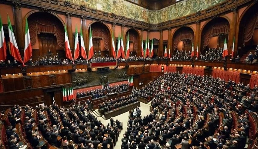 بحران سیاسی در ایتالیا؛ پارلمان در پی استعفای نخست‌وزیر منحل شد