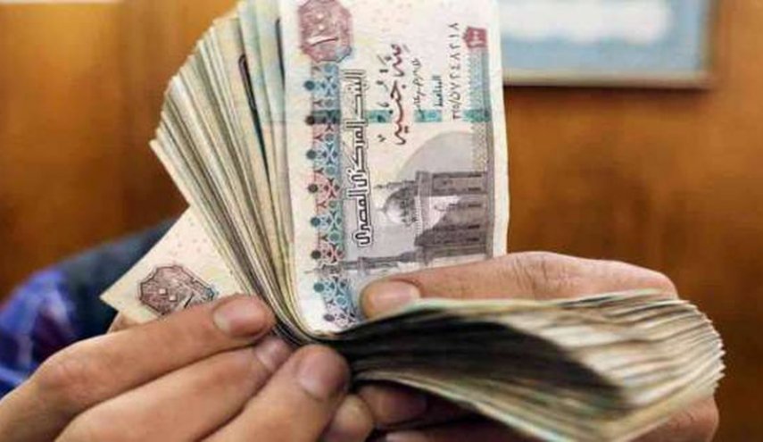  موظف يسرق ملايين الجنيهات من أكبر بنوك الدولة في مصر!