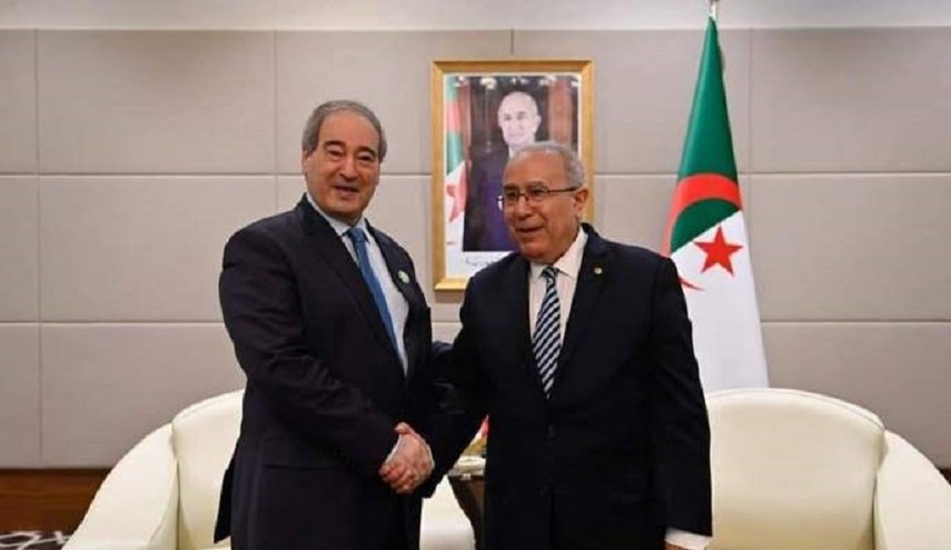 الجزائر..'لعمامرة' يتوجه إلى دمشق في زيارة رسمية