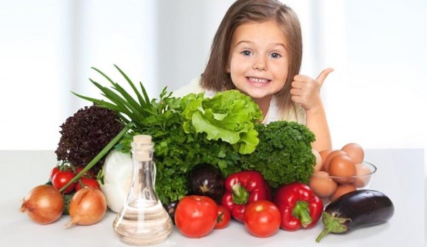 دراسة.. الأطفال يميلون إلى تفضيل تناول الطعام الطبيعي والصحي