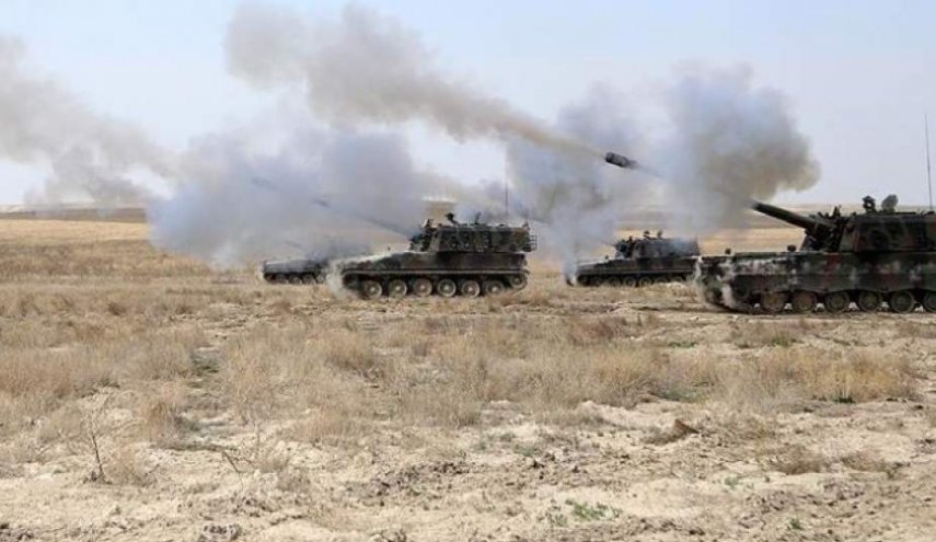 القوات التركية تقصف بالمدفعية قرية ملا عباس بريف الحسكة 
