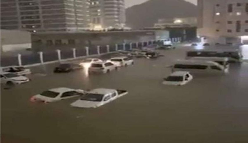 الإمارات.. وفاة 6 أشخاص من الجنسية الآسيوية والبحث عن آخر بسبب السيول