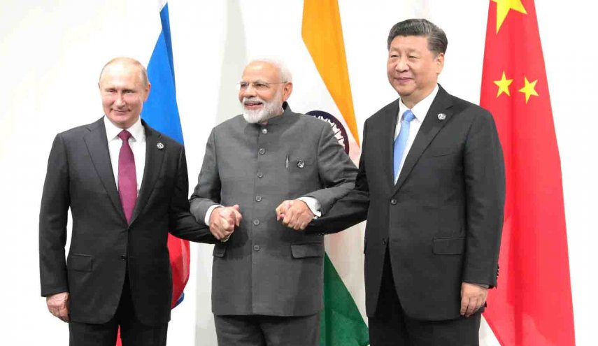 برلمانى روسي يدعو لتأسيس اتحاد اقتصادي وعسكري بين روسيا والصين والهند بديلا عن الاتحاد الأوروبي والناتو