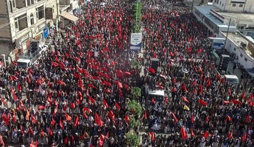 راهپیمایی عاشورا در صنعاء/ یمنی‌ها مقاومت فلسطین را ستودند
