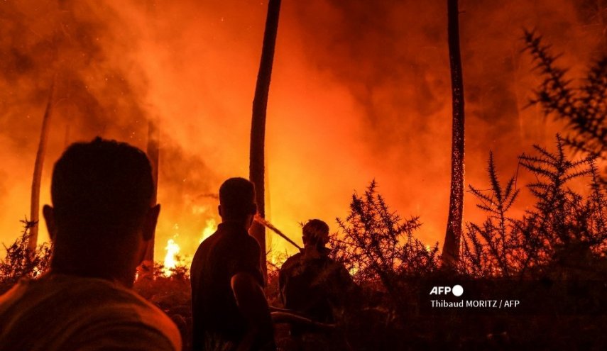 فرانسه برای مهار جهنم آتش‌ از کشورهای دیگر درخواست کمک کرد