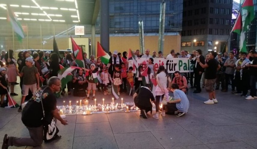 همبستگی فعالان اروپایی با ملت فلسطین؛ اسرائیل یک رژیم آپارتاید است + عکس
