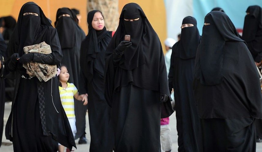 مقاله نشریه اکونومیست درباره «زنان عرب» دردسرساز شد!