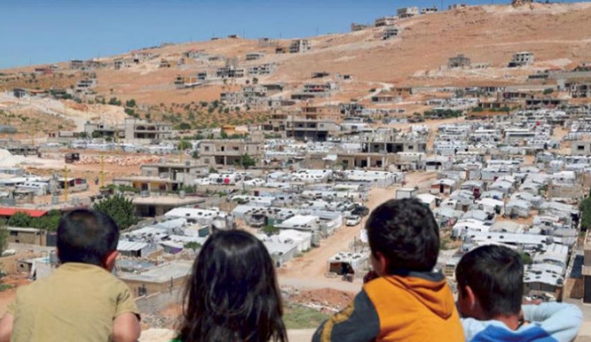 هكتور حجار: عدد نازحي سوريا تخطى مليونا ونصف الملون في لبنان