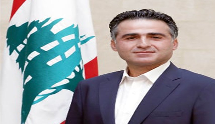 وزير اشغال لبنان يستقبل سفير ايران لبحث ملفات استراتجية