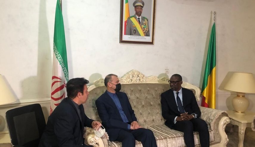 وزير الخارجية الايراني يصل الى باماكو عاصمة جمهورية مالي