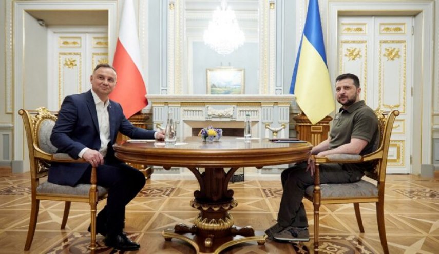الرئيس البولندي يزور كييف لتأكيد دعم أوكرانيا ضد روسيا